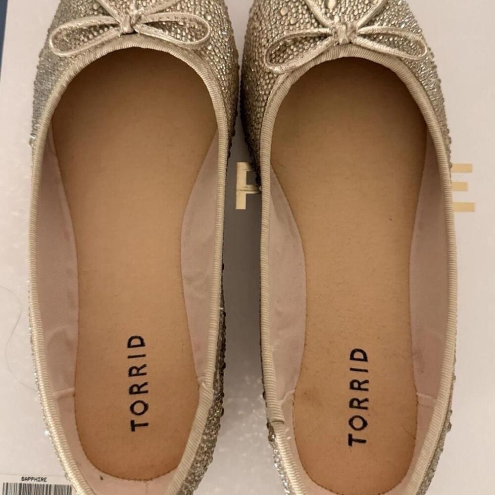 Torrid Womens Champagne Gold Embellished Ballet Flat Size 8